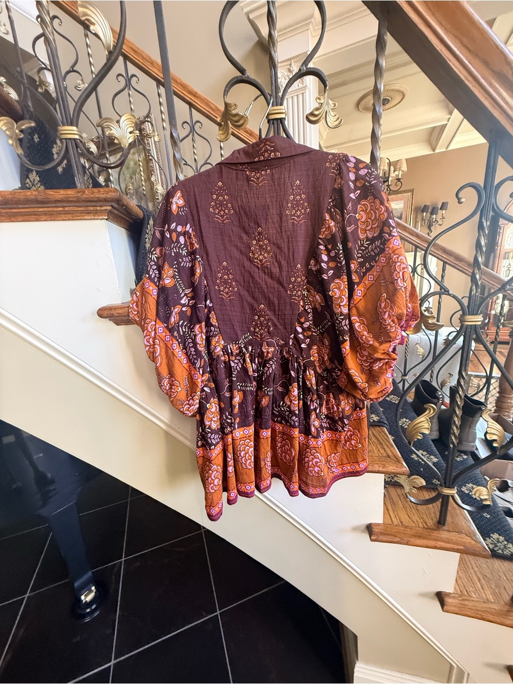 ENTRO NWT Autumn Hour Crochet Detail to. Brown Small. Puff sleeves. Beautiful - Picture 8 of 9